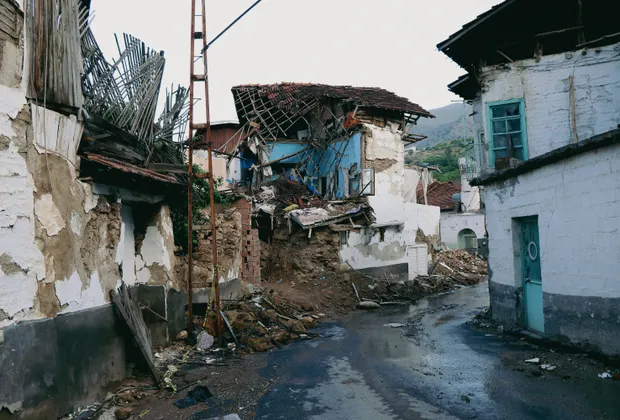 Vivienda con daños estructurales tras episodio catastrófico